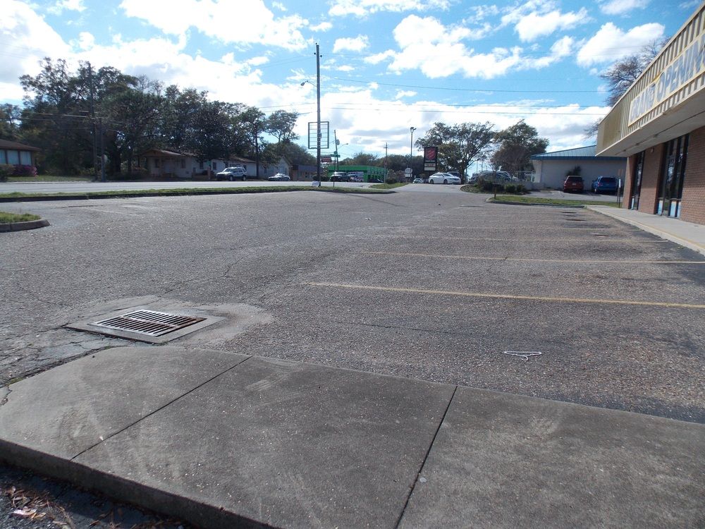Free Standing Retail Warehouse- Highway 98: 1820 W 15th St, Panama City, FL 32401